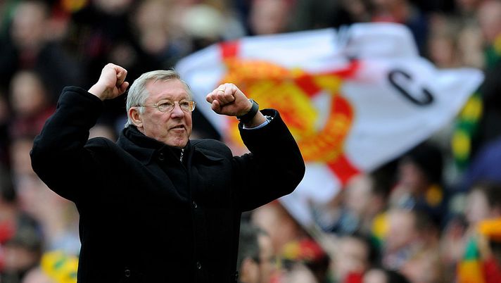 MANCHESTER, ENGLAND - MARCH 21:  Manchester United manager Sir Alex Ferguson celebrates at the end of the Barclays Premier League match between Manchester United and Liverpool at Old Trafford on March 21, 2010 in Manchester, England.  (Photo by Michael Regan/Getty Images) 