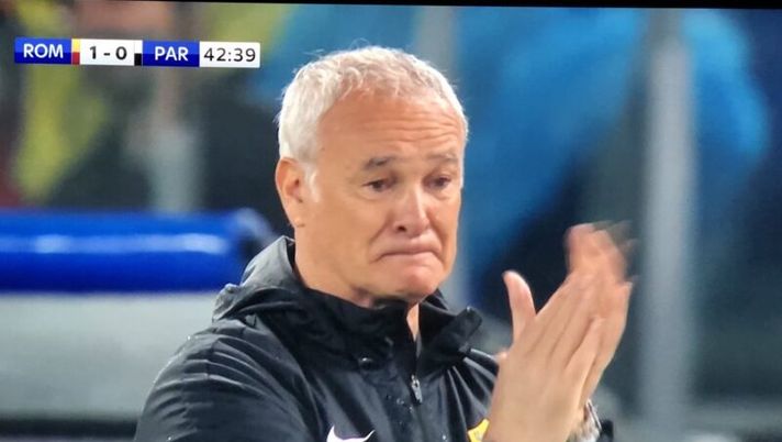 FOTO – Ranieri si commuove: in lacrime dopo il coro dei tifosi della Roma - immagine 1