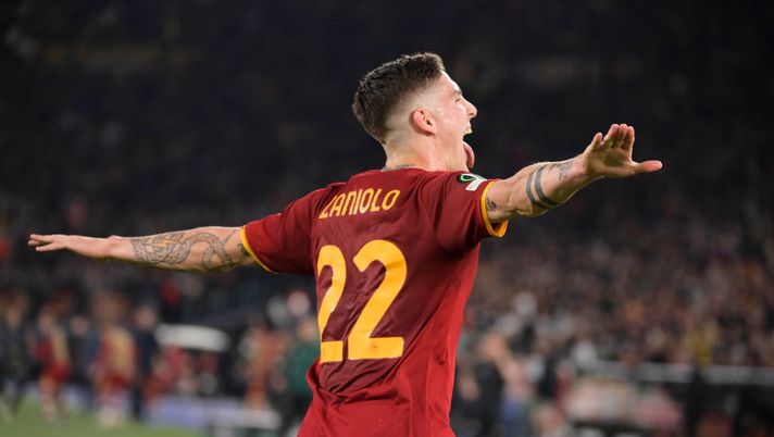 Getty Images Zaniolo: “Totti è una leggenda, lo ammiro molto e spesso riguardo i suoi video” - immagine 1