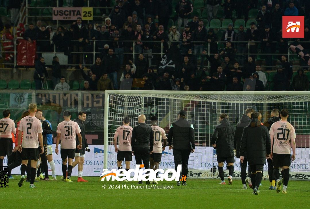 FOTO Palermo-Venezia 0-3, 30ª giornata Serie B 2023-2024 (GALLERY) - immagine 57