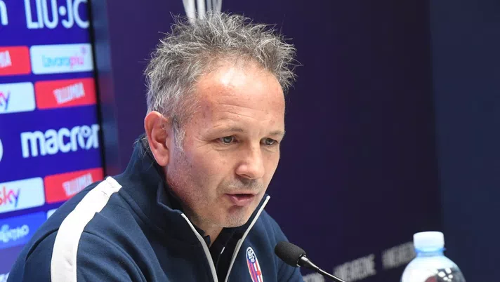 Sinisa Mihajlovic tecnico del Bologna (Credits: BfcOfficialPage)