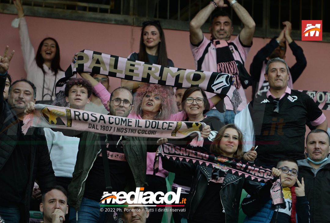 Fotogallery, i tifosi allo stadio per Palermo-Triestina 1-1 - immagine 69