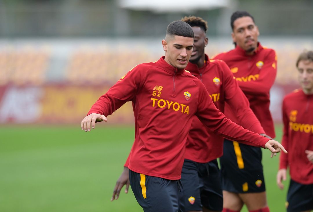 Roma, l’allenamento prima della partenza per il Portogallo – FOTO GALLERY - immagine 27