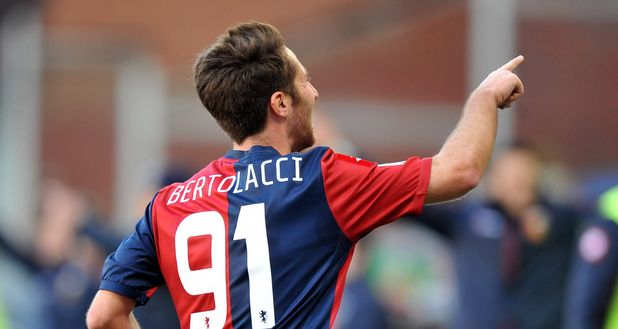 Andrea Bertolacci, centrocampista del Genoa (Fonte: www.laziopolis.it) Andrea Bertolacci, centrocampista del Genoa (Fonte: www.laziopolis.it)