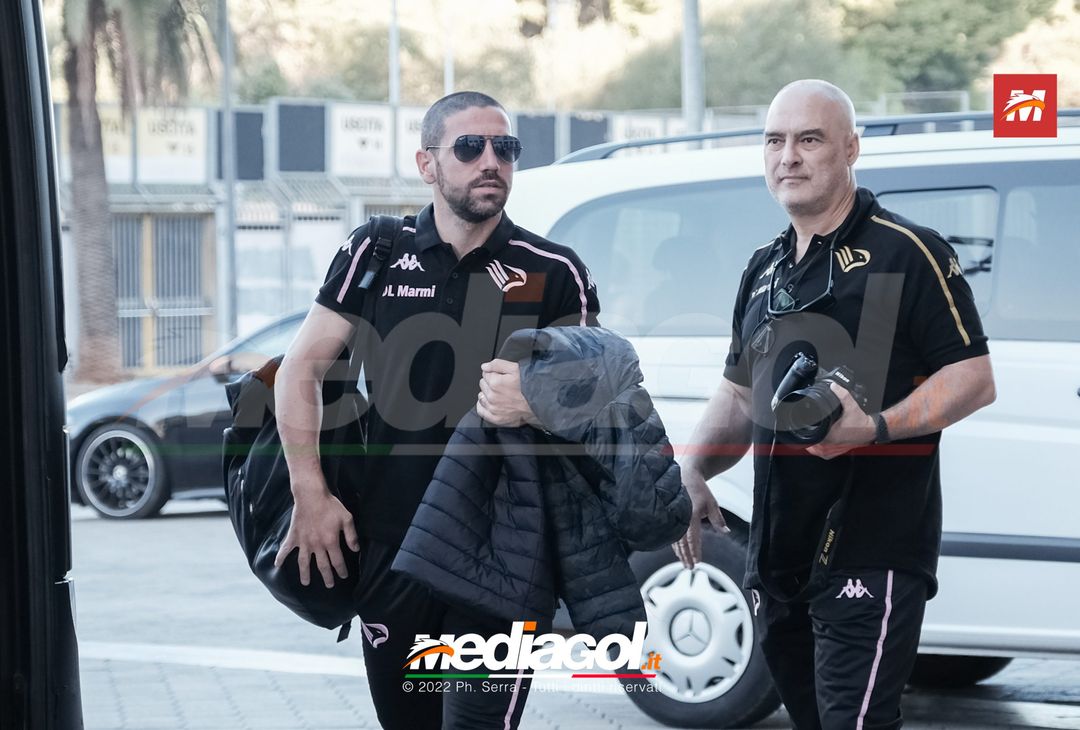 FOTO Palermo, i rosanero verso Manchester: la partenza dal “Renzo Barbera” (Gallery) - immagine 18