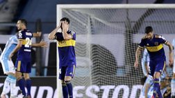 Sorpresa in Argentina per il Boca: un tifoso blocca il pullman e consegna una statuina con l’acqua benedetta