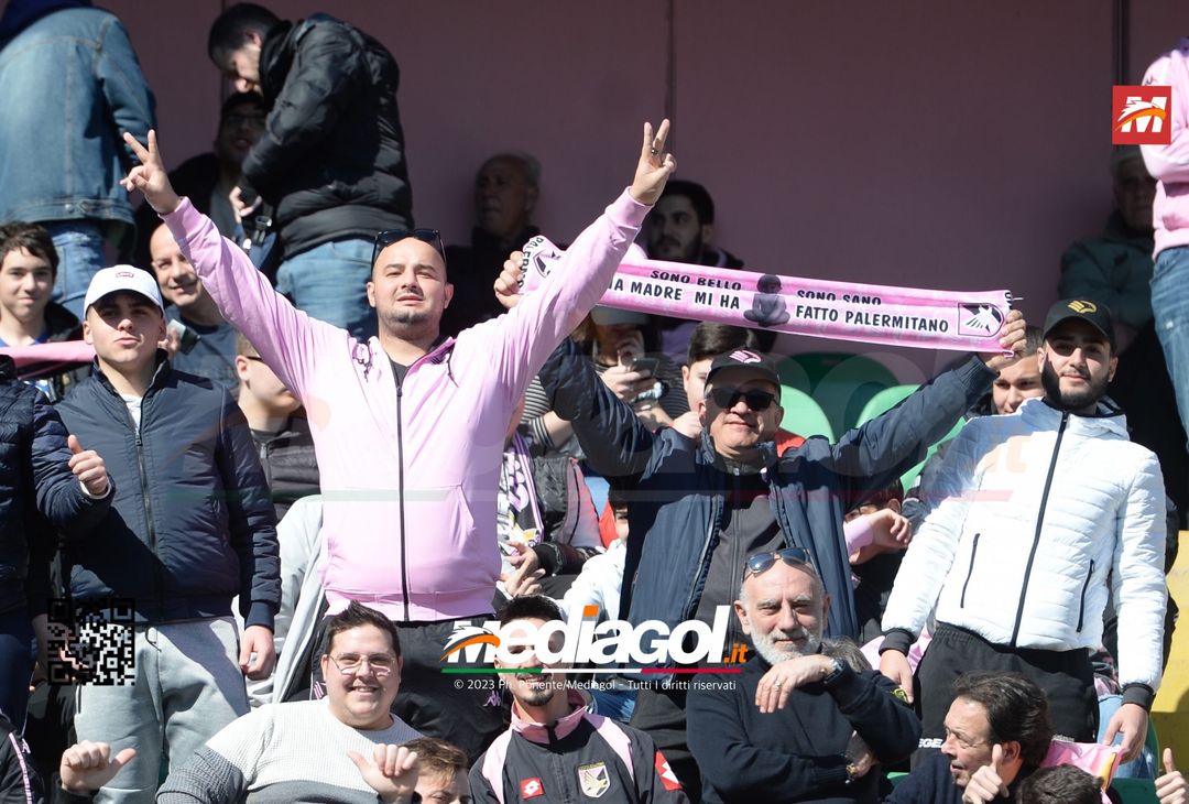 FOTOTIFO Palermo-Frosinone 1-1, i tifosi allo Stadio “Renzo Barbera” (Gallery) - immagine 66