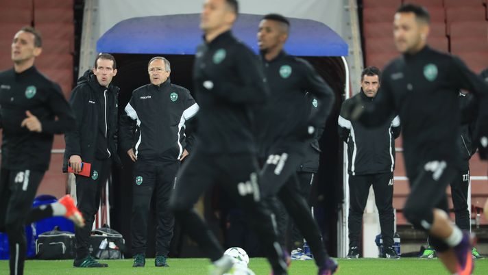 LONDON, ENGLAND - OCTOBER 18:  Georgi Dermendzhiev (3rd L) the head coach of PFC Ludogorets Razgrad watches over his players during the PFC Ludogorets Razgrad training session at the Emirates Stadium on October 18, 2016 in London, England.  (Photo by Matthew Lewis/Getty Images) 