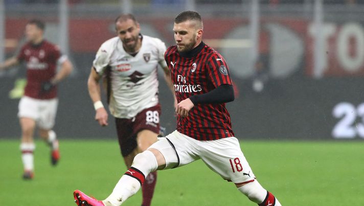 MILAN, ITALY - FEBRUARY 17: Ante Rebic of AC Milan in action during the Serie A match between AC Milan and Torino FC at Stadio Giuseppe Meazza on February 17, 2020 in Milan, Italy. (Photo by Marco Luzzani/Getty Images) MILAN, ITALY - FEBRUARY 17: Ante Rebic of AC Milan in action during the Serie A match between AC Milan and Torino FC at Stadio Giuseppe Meazza on February 17, 2020 in Milan, Italy. (Photo by Marco Luzzani/Getty Images)