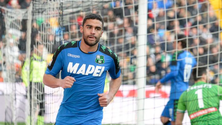 UDINE, ITALY - FEBRUARY 19:  Gregoire Andre' Defrel of US Sassuolo celebrtates after scoring  his team's first goal during the Serie A match between Udinese Calcio and US Sassuolo at Stadio Friuli on February 19, 2017 in Udine, Italy.  (Photo by Dino Panato/Getty Images)  Sassuolo, Di Francesco allarmato: da Acerbi e Gazzola a Defrel, sono otto gli infortunati - immagine 1