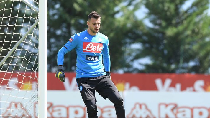 TRENTO, ITALY - JULY 10: Orestis Karnezis during SSC Napoli Pre-Season Training Camp on July 10, 2019 in Trento, Italy. (Photo by SSC NAPOLI/SSC NAPOLI via Getty Images) TRENTO, ITALY - JULY 10: Orestis Karnezis during SSC Napoli Pre-Season Training Camp on July 10, 2019 in Trento, Italy. (Photo by SSC NAPOLI/SSC NAPOLI via Getty Images)