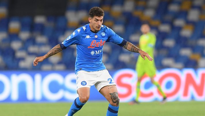 NAPLES, ITALY - MAY 11: Giovanni Di Lorenzo of Napoli during the Serie A match between SSC Napoli  and Udinese Calcio at Stadio Diego Armando Maradona on May 11, 2021 in Naples, Italy. Sporting stadiums around Italy remain under strict restrictions due to the Coronavirus Pandemic as Government social distancing laws prohibit fans inside venues resulting in games being played behind closed doors (Photo by SSC NAPOLI/SSC NAPOLI via Getty Images) 