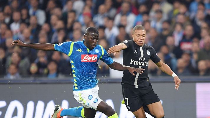 NAPLES, ITALY - NOVEMBER 06: Kalidou Koulibaly of SSC Napoli vies Kylian Mbappé of Paris Saint-Germain during the Group C match of the UEFA Champions League between SSC Napoli and Paris Saint-Germain at Stadio San Paolo on November 6, 2018 in Naples, Italy. (Photo by Francesco Pecoraro/Getty Images) NAPLES, ITALY - NOVEMBER 06: Kalidou Koulibaly of SSC Napoli vies Kylian Mbappé of Paris Saint-Germain during the Group C match of the UEFA Champions League between SSC Napoli and Paris Saint-Germain at Stadio San Paolo on November 6, 2018 in Naples, Italy. (Photo by Francesco Pecoraro/Getty Images)