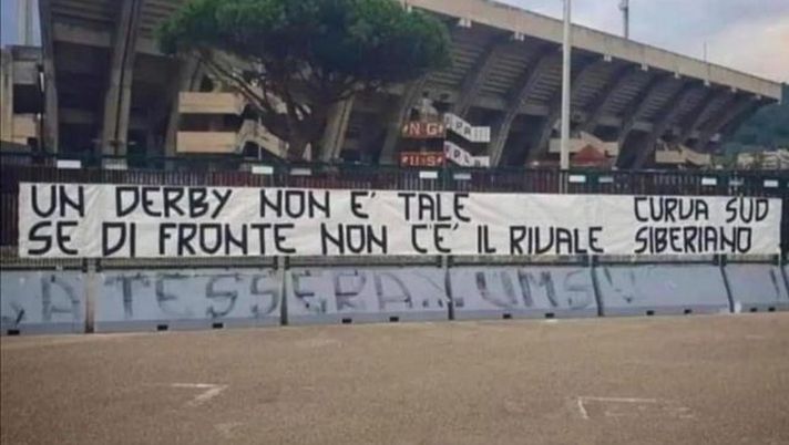 Salerno tende la mano ai napoletani: “Senza rivale, non è derby…” Salerno tende la mano ai napoletani: “Senza rivale, non è derby…” - immagine 1