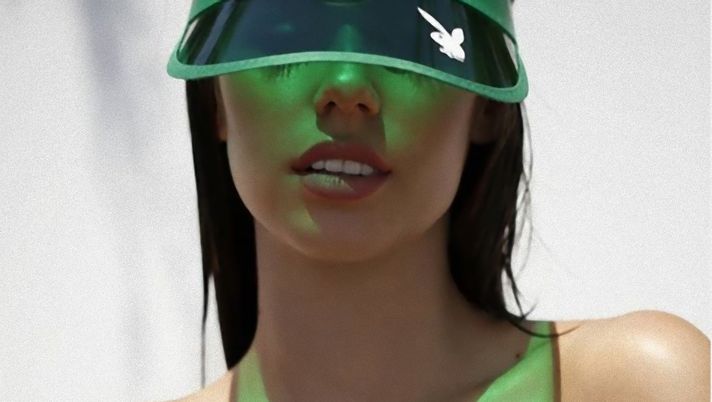 Ines Trocchia hot: presenta in topless il calendario Playboy, lo scatto è bollente 