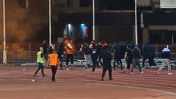 Cipro, derby sospeso 11 minuti: violenza selvaggia sulla pista d’atletica