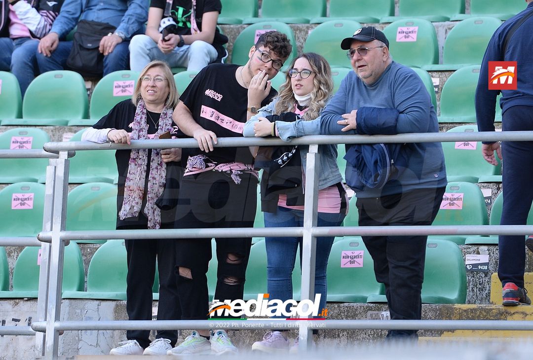 Fotogallery, i tifosi allo stadio per Palermo-Triestina 1-1 - immagine 109
