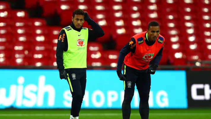 Brasile, che tegole: Neymar e Danilo out almeno fino agli ottavi | News (getty images)