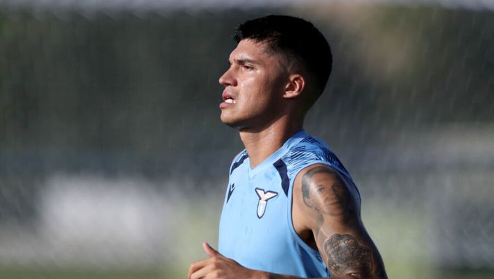 ROME, ITALY - JULY 31: Joaquin Correa of SS Lazio in action during the SS Lazio training session at the Formello sport centre on July 31, 2021 in Rome, Italy. (Photo by Paolo Bruno/Getty Images) Lazio, Correa è sempre più un caso: era convocato, ma va in tribuna! E l’Inter… - immagine 1