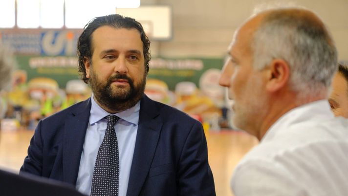 Calcio a 5: campionati ufficialmente sospesi, Italian Coffee Petrarca ancora in Serie A e dimissioni di Montemurro imminenti 