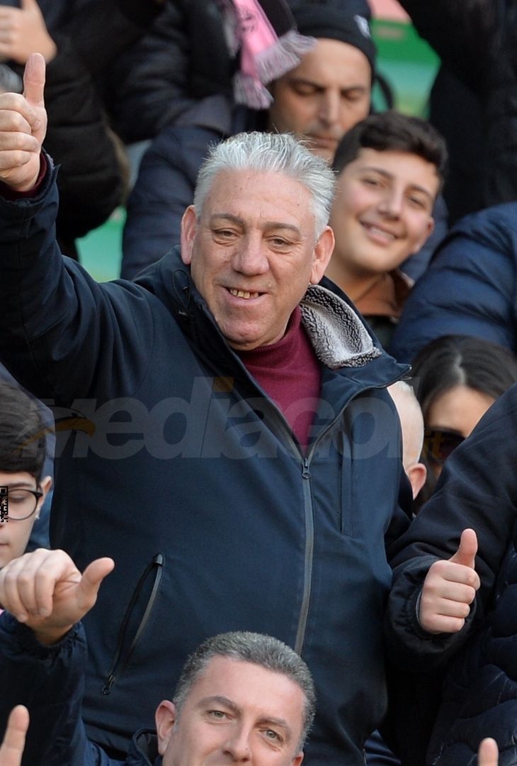 FOTOTIFO Palermo-Como 3-0, gli scatti ai tifosi al “Renzo Barbera” (GALLERY) - immagine 52