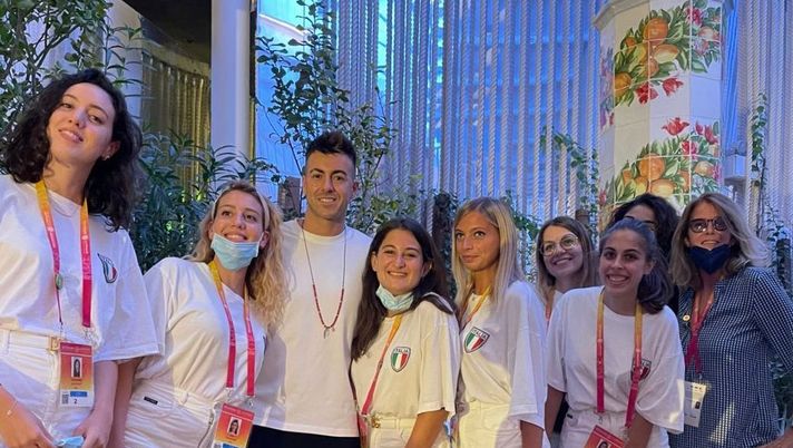 El Shaarawy a Dubai: allenamento sulla spiaggia e visita all’expo El Shaarawy a Dubai: allenamento sulla spiaggia e visita all’expo - immagine 1