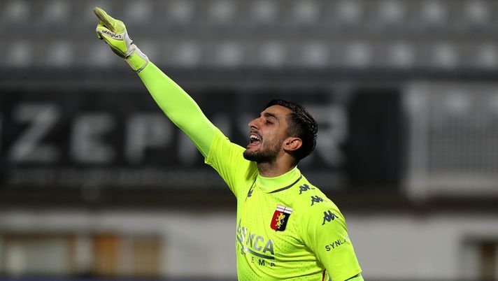 LA SPEZIA, ITALY - DECEMBER 23: Mattia Perin of Genoa CFC gestures during the Serie A match between Spezia Calcio and Genoa CFC at Stadio Alberto Picco on December 23, 2020 in La Spezia, Italy. (Photo by Gabriele Maltinti/Getty Images) LA SPEZIA, ITALY - DECEMBER 23: Mattia Perin of Genoa CFC gestures during the Serie A match between Spezia Calcio and Genoa CFC at Stadio Alberto Picco on December 23, 2020 in La Spezia, Italy. (Photo by Gabriele Maltinti/Getty Images)