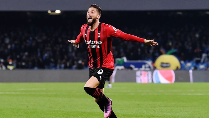 NAPLES, ITALY - MARCH 06: Olivier Giroud of AC Milan celebrates after scoring their sides first goal during the Serie A match between SSC Napoli and AC Milan at Stadio Diego Armando Maradona on March 06, 2022 in Naples, . (Photo by Francesco Pecoraro/Getty Images) NAPLES, ITALY - MARCH 06: Olivier Giroud of AC Milan celebrates after scoring their sides first goal during the Serie A match between SSC Napoli and AC Milan at Stadio Diego Armando Maradona on March 06, 2022 in Naples, . (Photo by Francesco Pecoraro/Getty Images)