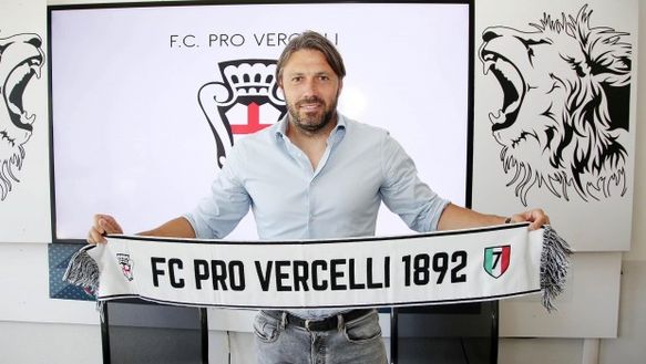 Derby del Riso mozzafiato: Andrea Dossena scala l’Everest e si salva…- immagine 2