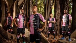 FOTO Palermo, svelate le nuove maglie per la stagione 2021/22