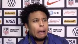 Le avventure di McKennie in Nazionale: dalla botta durante l’intervista al gesto ‘italiano’ in campo. Il neo juventino è virale sul web…
