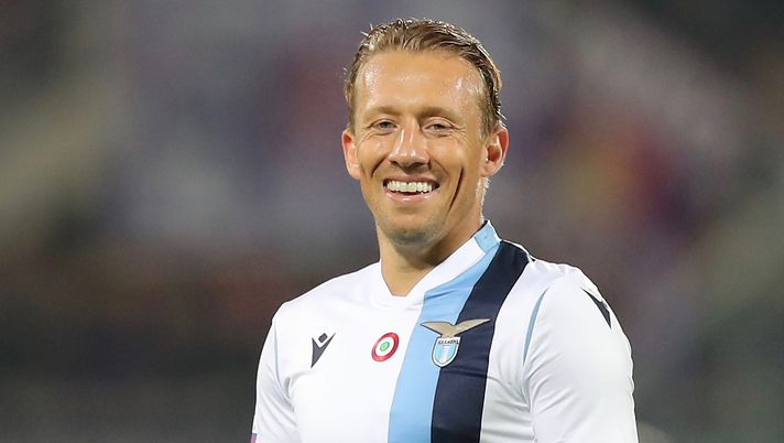 FLORENCE, ITALY - OCTOBER 27: Lucas Leiva of SS Lazio in action during the Serie A match between ACF Fiorentina and SS Lazio at Stadio Artemio Franchi on October 27, 2019 in Florence, Italy.  (Photo by Gabriele Maltinti/Getty Images) 