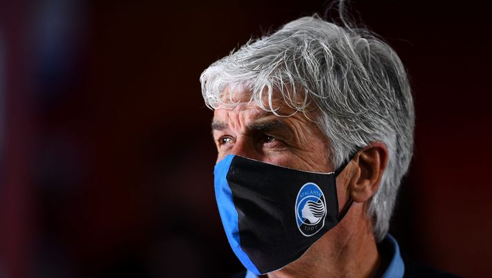 REGGIO NELL'EMILIA, ITALY - MAY 19: Gian Piero Gasperini, Head Coach of Atalanta B.C. looks on during the TIMVISION Cup Final between Atalanta BC and Juventus on May 19, 2021 in Reggio nell'Emilia, Italy. A limited number of fans will be allowed into the stadium as Coronavirus restrictions begin to ease in the UK. (Photo by Claudio Villa/Getty Images for Lega Serie A) Serie A – L’Atalanta sfiderà il Valencia di Gattuso ad agosto - immagine 1