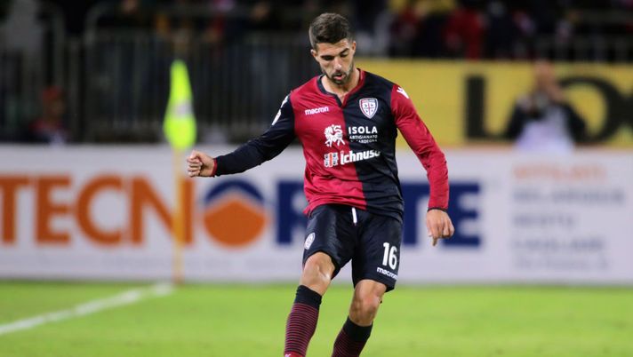 CAGLIARI, ITALY - OCTOBER 25: Paolo Faragò of Cagliari in action during the Serie A match between Cagliari Calcio and Benevento Calcio at Stadio Sant'Elia on October 25, 2017 in Cagliari, Italy. (Photo by Enrico Locci/Getty Images) Faragò: “Da bambino ero interista. Fantacalcio? Sommer garanzia, Barella costava troppo” - immagine 1