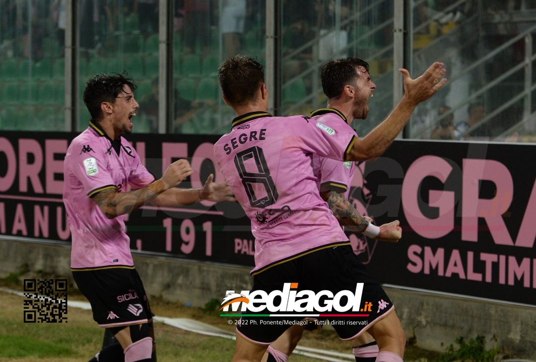 FOTO Palermo-Genoa 1-0: la gallery del big match della 5ª giornata di Serie B 2022-23 - immagine 44