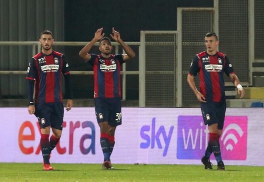 CROTONE, ITALY - DECEMBER 22: Junior Messias Crotone celebrates after scoring his team's second goal during the Serie A match between FC Crotone and Parma Calcio at Stadio Comunale Ezio Scida on December 22, 2020 in Crotone, Italy. (Photo by Maurizio Lagana/Getty Images) CROTONE, ITALY - DECEMBER 22: Junior Messias Crotone celebrates after scoring his team's second goal during the Serie A match between FC Crotone and Parma Calcio at Stadio Comunale Ezio Scida on December 22, 2020 in Crotone, Italy. (Photo by Maurizio Lagana/Getty Images)