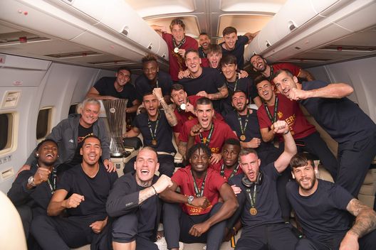 Photo by Luciano Rossi/AS Roma via Getty Images Piano per l’Europa: successo della Roma spinge la Fiorentina a pensare in grande- immagine 2