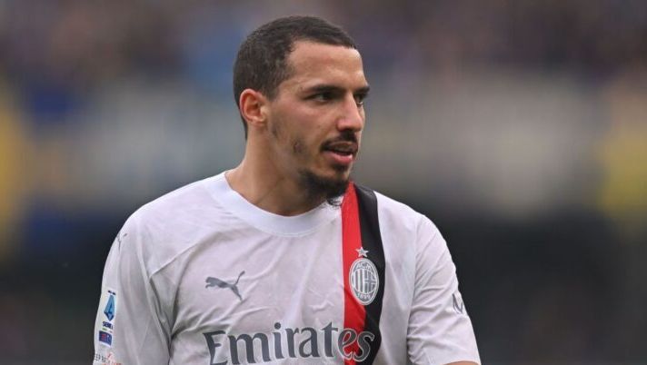 VERONA, ITALY - MARCH 17: Ismaël Bennacer of AC Milan looks on during the Serie A TIM match between Hellas Verona FC and AC Milan at Stadio Marcantonio Bentegodi on March 17, 2024 in Verona, Italy. (Photo by Alessandro Sabattini/Getty Images) Cinque novità sugli infortunati: da Arnautovic e Dybala a Zirkzee! Bennacer lascia la nazionale - immagine 1