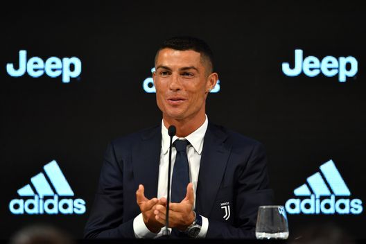 Architetto contro CR7 per l’attico a Lisbona: “Ignobile profanazione, non starò in silenzio” 
