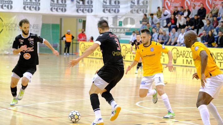 Domani alla Gozzano il grande calcio a 5: l&#8217;Italian Coffee Petrarca ospita i campioni dell&#8217;Acqua&amp;Sapone 
