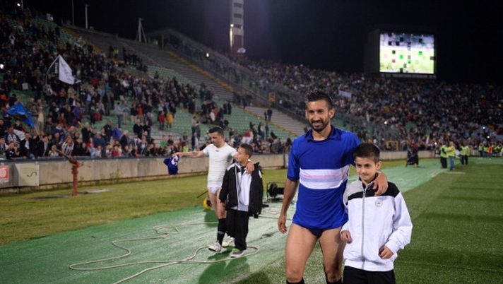 UDINE, ITALY - MAY 17:  Antonio Di Natale (L) and Giampiero Pinzi of Udinese celebrates after the match with his son   during the Serie A match between Udinese Calcio and Sampdoria at Stadio Friuli  on May 17, 2014 in Udine, Italy.  (Photo by Dino Panato/Getty Images) 