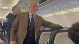Il Napoli in aereo verso Barcellona: sul volo c’è anche il presidente De Laurentiis