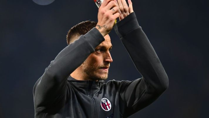 BOLOGNA, ITALY - NOVEMBER 12: Marko Arnautovic of Bologna FC celebratesduring the Serie A match between Bologna FC and US Sassuolo at Stadio Renato Dall'Ara on November 12, 2022 in Bologna, Italy. (Photo by Alessandro Sabattini/Getty Images) Arnautovic: “Nel Bologna non sono leader, lascio parlare questi tre senatori. Io in campo” - immagine 1