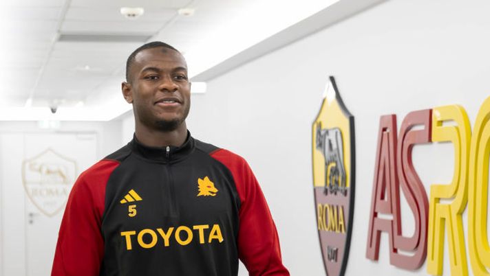 Roma, Ndicka torna in gruppo: a disposizione col Feyenoord. Ok anche Smalling e Renato Sanches - immagine 1