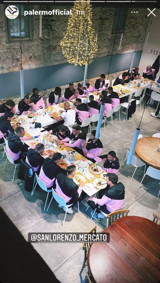 FOTO Palermo, verso i playoff: cena di squadra per Brunori e compagni- immagine 2