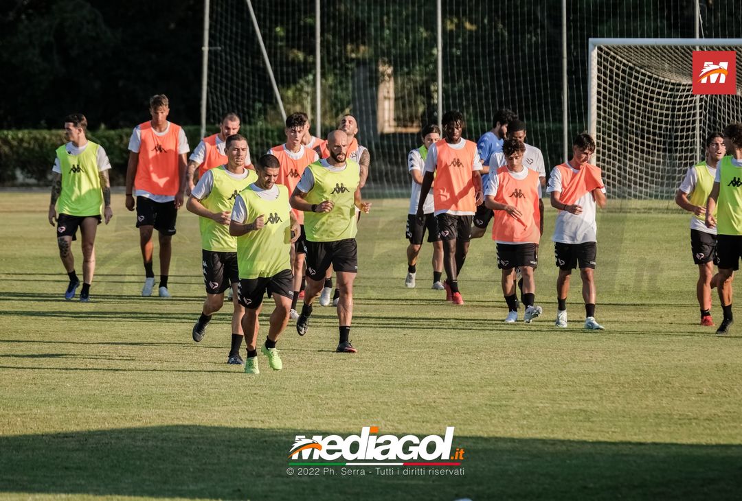 FOTO RITIRO PALERMO, la squadra di mister Baldini si allena a Boccadifalco (Gallery) - immagine 86