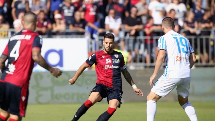 CAGLIARI, ITALY - OCTOBER 20: Luca Ceppitelli of Cagliari in action during the Serie A match between Cagliari Calcio and SPAL at Sardegna Arena on October 20, 2019 in Cagliari, Italy. (Photo by Enrico Locci/Getty Images) CAGLIARI, ITALY - OCTOBER 20: Luca Ceppitelli of Cagliari in action during the Serie A match between Cagliari Calcio and SPAL at Sardegna Arena on October 20, 2019 in Cagliari, Italy. (Photo by Enrico Locci/Getty Images)