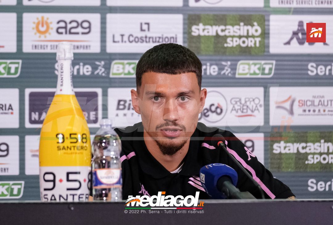 FOTO PALERMO, La presentazione di Davide Bettella in conferenza stampa (Gallery) - immagine 9