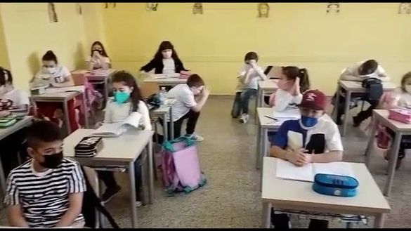 Maestro in classe: preghiamo per la Salernitana, la reazione dei genitori…- immagine 2