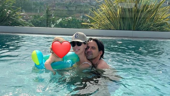 Inzaghi, piscina con vista Milano. La moglie pubblica le foto Inzaghi, piscina con vista Milano. La moglie pubblica le foto - immagine 1